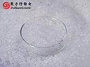 为什么学校操场的草容易粘鞋？